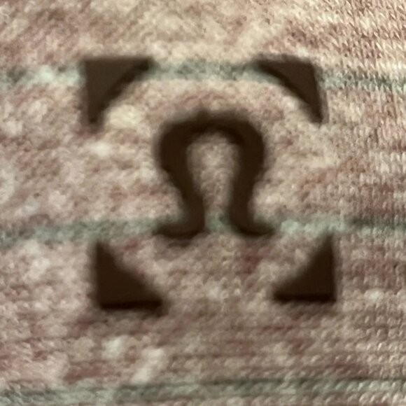 Mens Lululemon Evolution Light Purple Polo Button Shirt Stretch S/S Athleisure - Picture 3 of 4